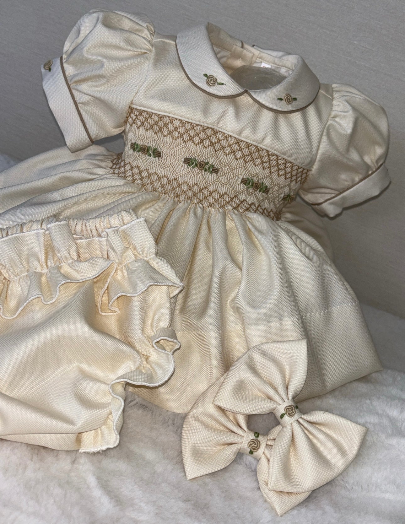 Tan & cream smock