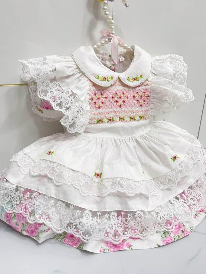 Classic pinny dress